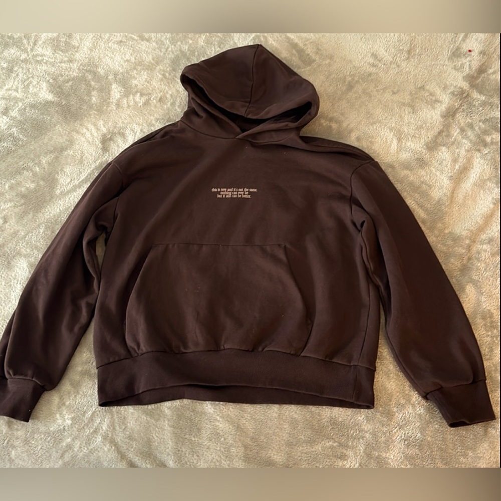 Medium dark brown hoodie, like new, slightly used, h&m, oversized fit.
